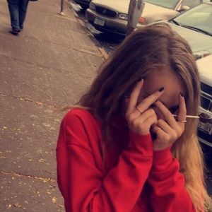 Meet your Posher, Ava